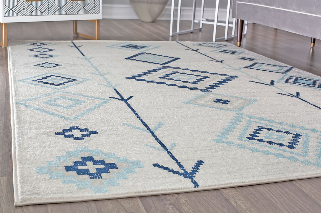 CosmoLiving By Cosmopolitan Bodrum BR15I Native Ice Area Rug