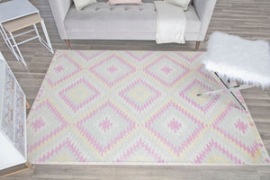 CosmoLiving By Cosmopolitan Bodrum BR30R BubbleGum Area Rug