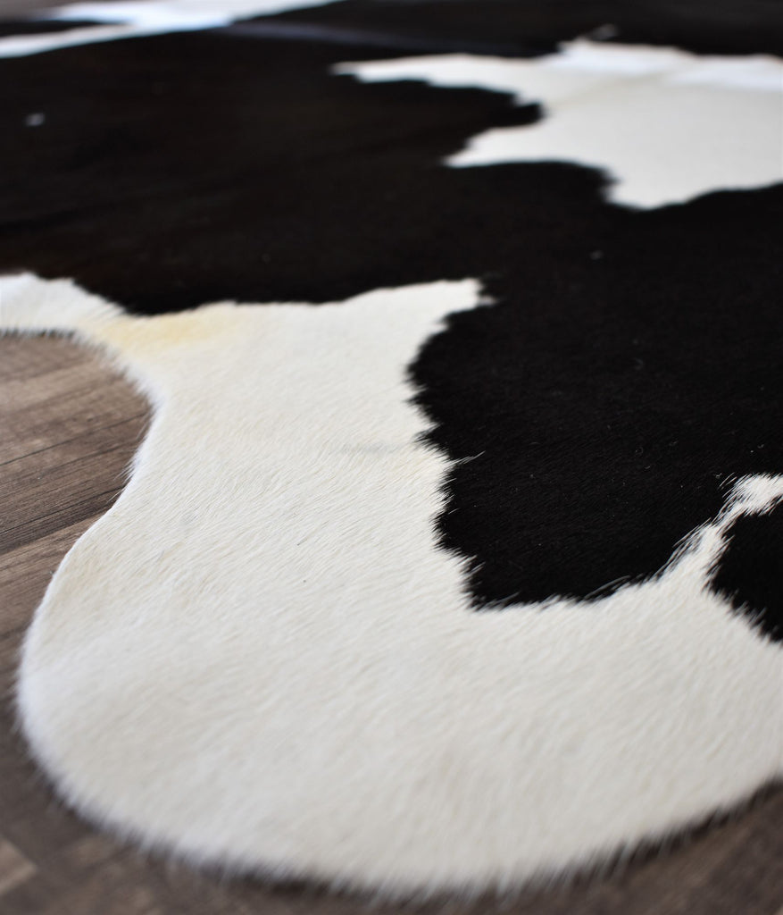 Rugs America Hand Curated Cowhide HC17 Whitish Black 17 Area Rug