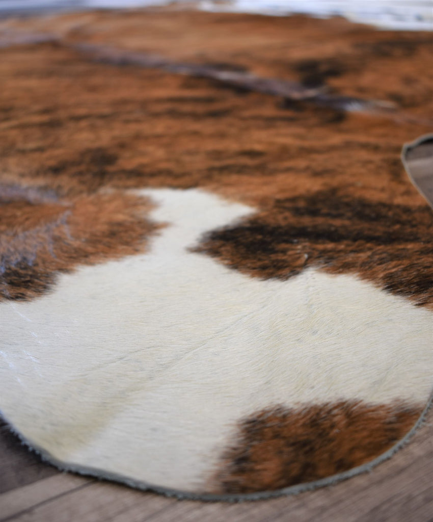 Our beautiful Hand Curated Cowhide,Medium Exotic 28,Hand Curated Cowhide Medium Exotic 28,5'x6'6