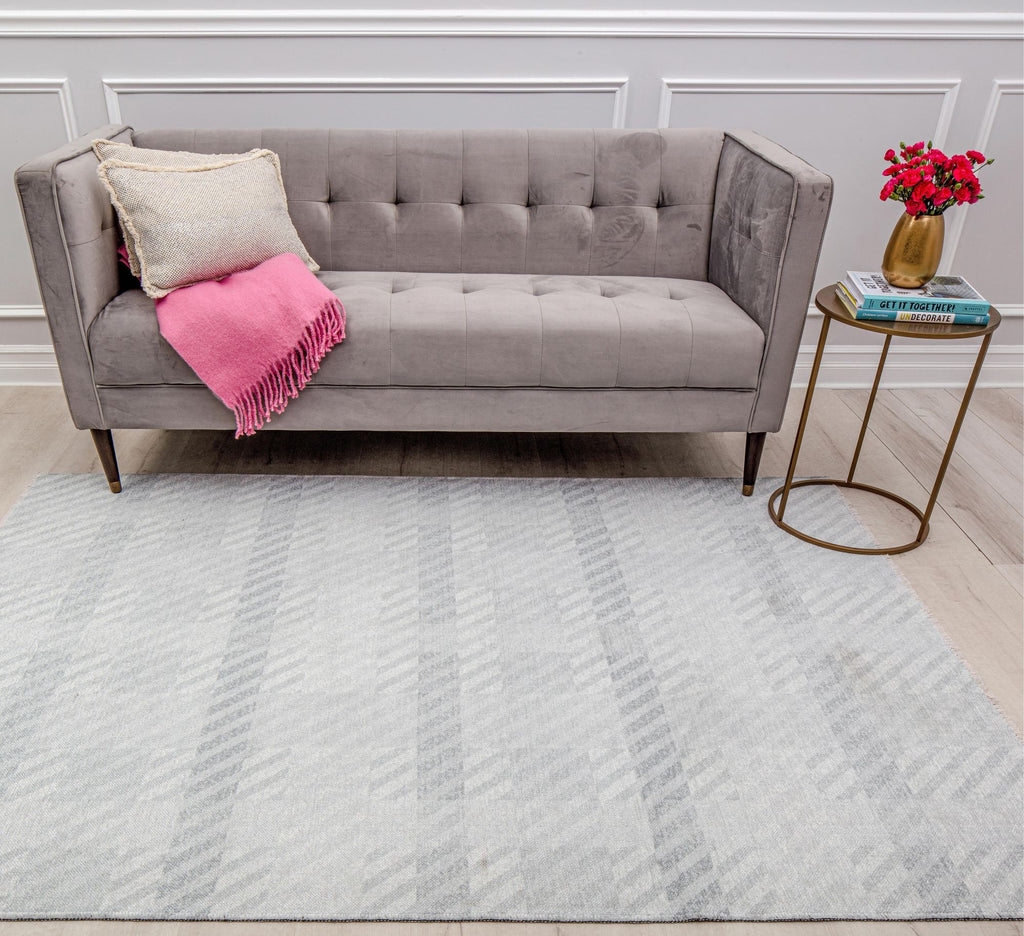 Isaac Mizrahi Eloise EO40A Cozied Up Area Rug