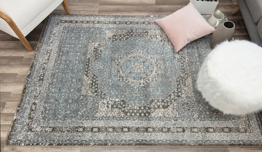 Our beautiful Everett,Blue Chill,Everett Blue Chill,5'x7',Vintage,Pile Height: 0.5,Durable,Polypropylene,Soft touch,Durable,Vintage,Transitional,Blue,Gray,Turkey,Rectangle,EV10A Area Rug