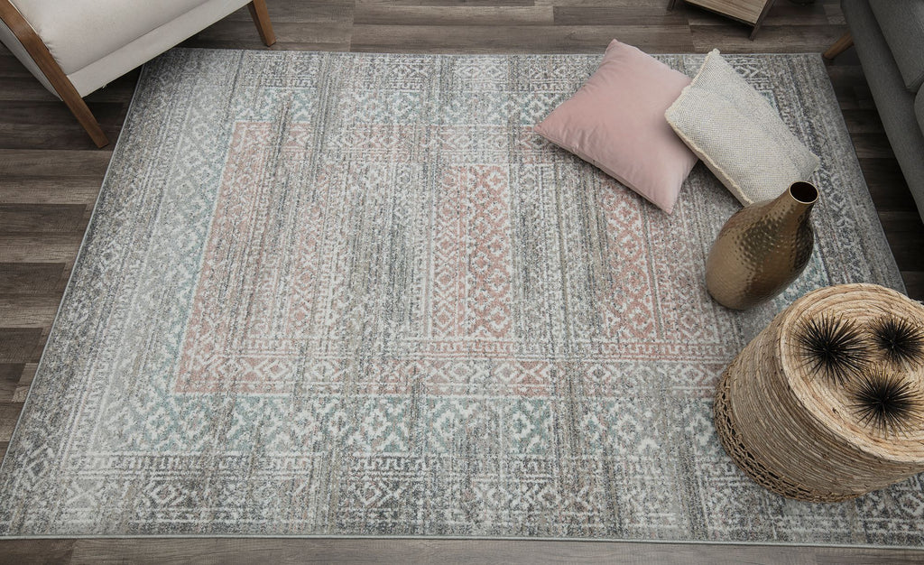 Our beautiful Hailey,Maiden Pink,Hailey Maiden Pink,5'x7',Vintage,Pile Height: 0.5,Durable,Polypropylene,Soft touch,Durable,Vintage,Transitional,Pink,Gray,Turkey,Rectangle,HY20A Area Rug