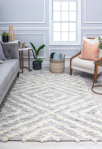 Our beautiful Lorelei,Diamonds,Lorelei Diamonds,5’0”x7’0”,Contemporary,Pile Height: 1",Super Soft ,Wool,Cotton ,Hi Low,Super Soft ,Contemporary,Geometric,White ,Gray,India,Rectangle,LL10A Area Rug