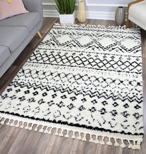 CosmoLiving By Cosmopolitan Mason Shag MS10B Whisper White Area Rug