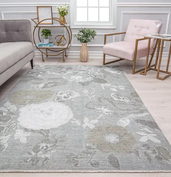 Isaac Mizrahi Eloise EO015B Fair Florals Area Rug